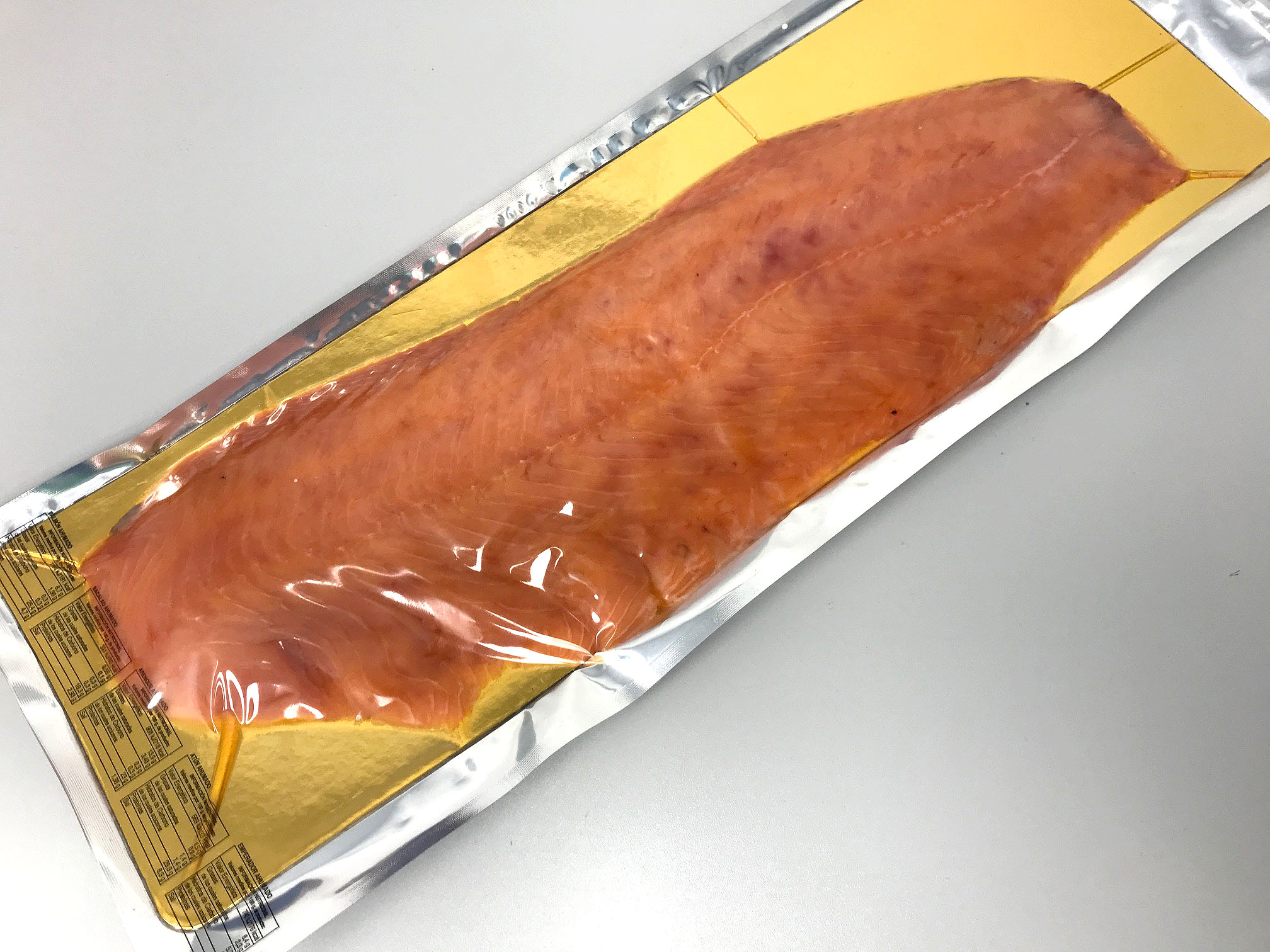 Salmón ahumado precortado planchas