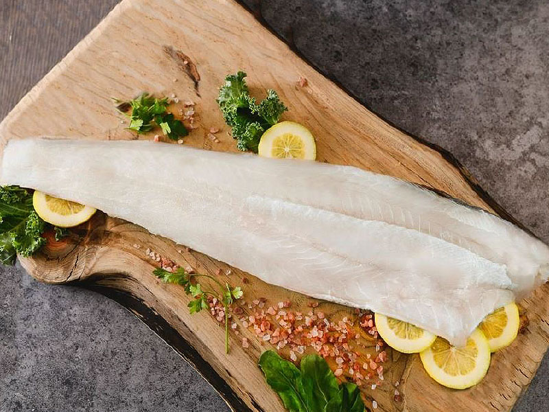 Filete de merluza capturada a anzuelo. Pamplona, Donosti y pueblos de alrededor.